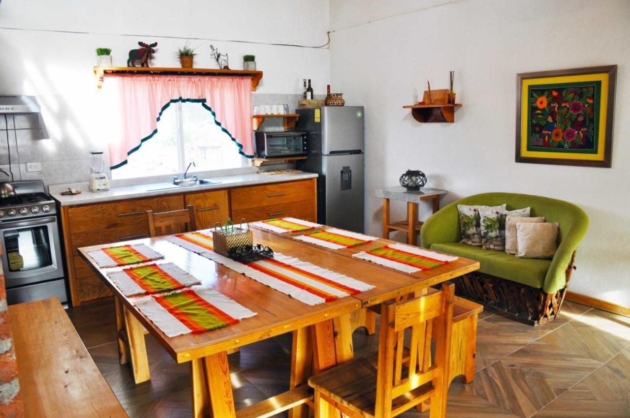 Hermosa Y Calida Casa Tipo Cabana Креел Екстериор снимка
